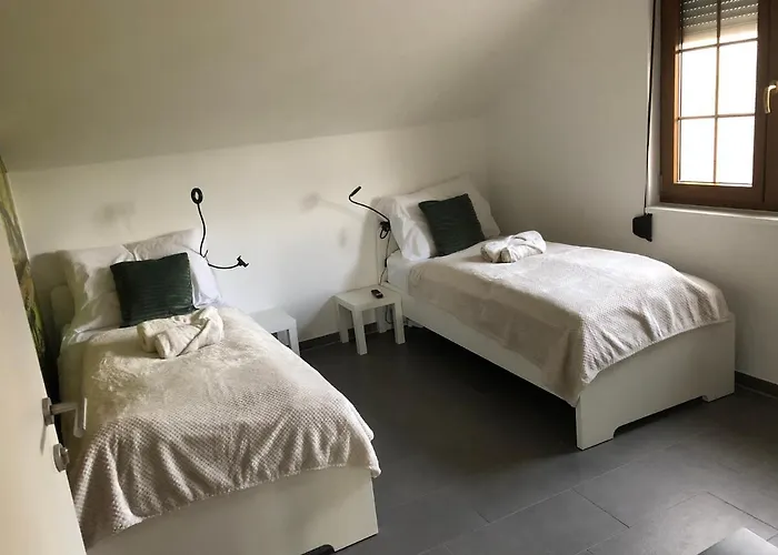 Michlfarm Lounge * קורנויבורג