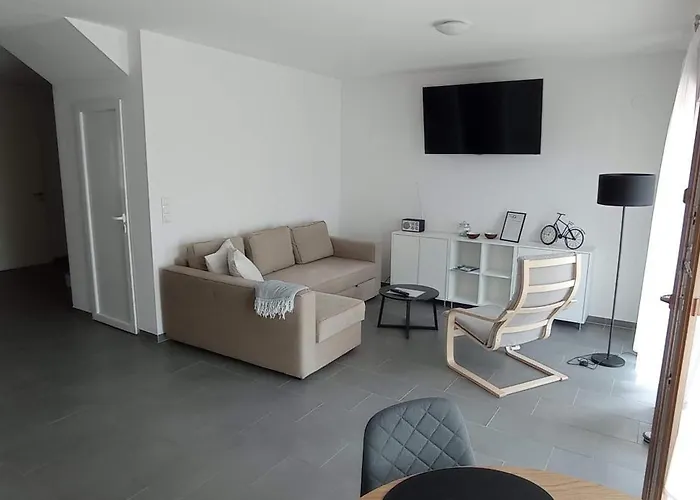 Michlfarm Lounge * קורנויבורג